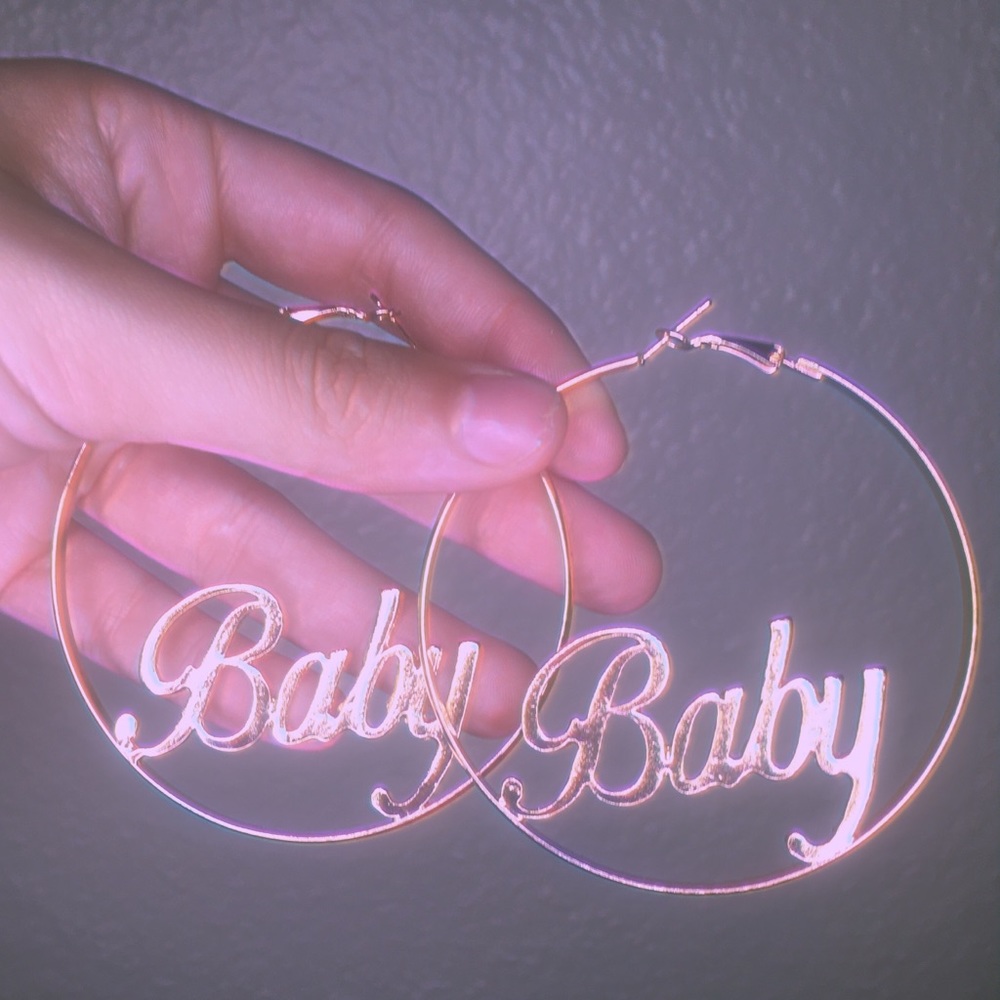 ✨💕 GOLD HOOPS “BABY” 💕✨